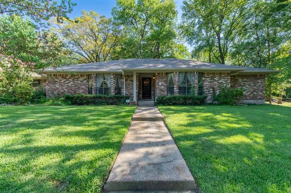 11 Morgan Lane, Greenville, TX 75402