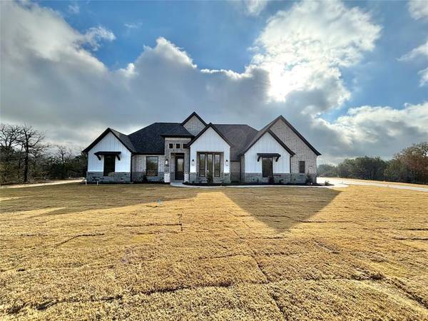 541 Aermotor Loop, Weatherford, TX 76085