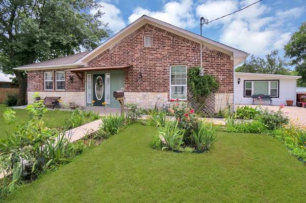 507 N Washington Street, Farmersville, TX 75442