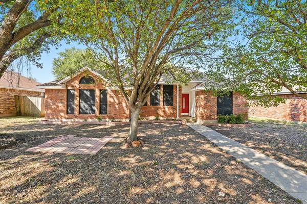 213 Willow Stone Street, Denton, TX 76207