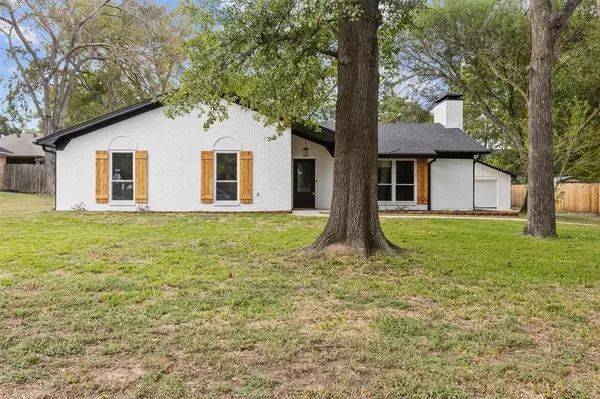 700 Sweetgum Lane, Lindale, TX 75771