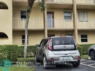 Sunrise, FL 33322,8225 Sunrise Lakes Blvd  #207