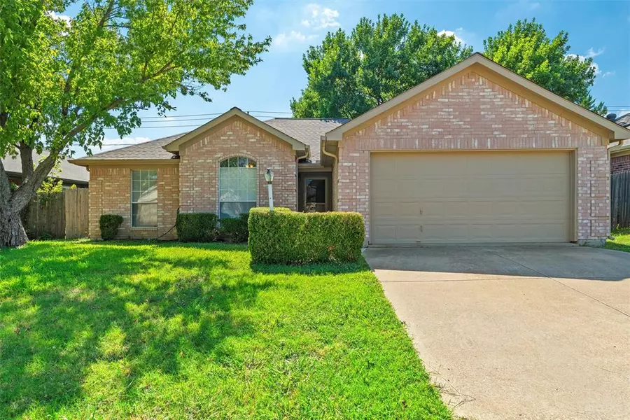 1008 Valley Branch Drive, Arlington, TX 76001