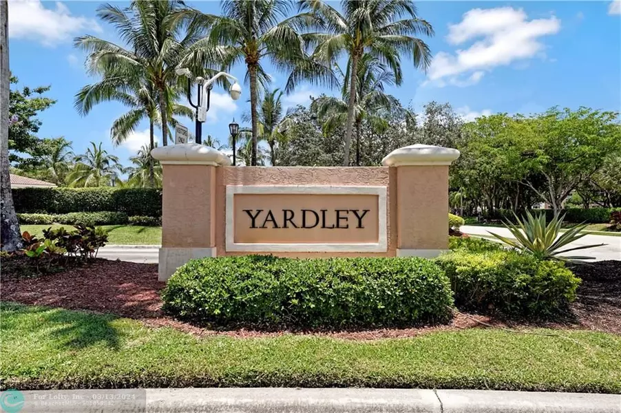 7735 Yardley Dr  #402, Tamarac, FL 33321