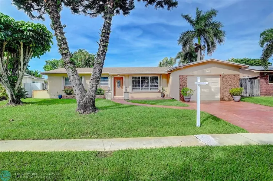 1910 NW 106th Ave, Pembroke Pines, FL 33026