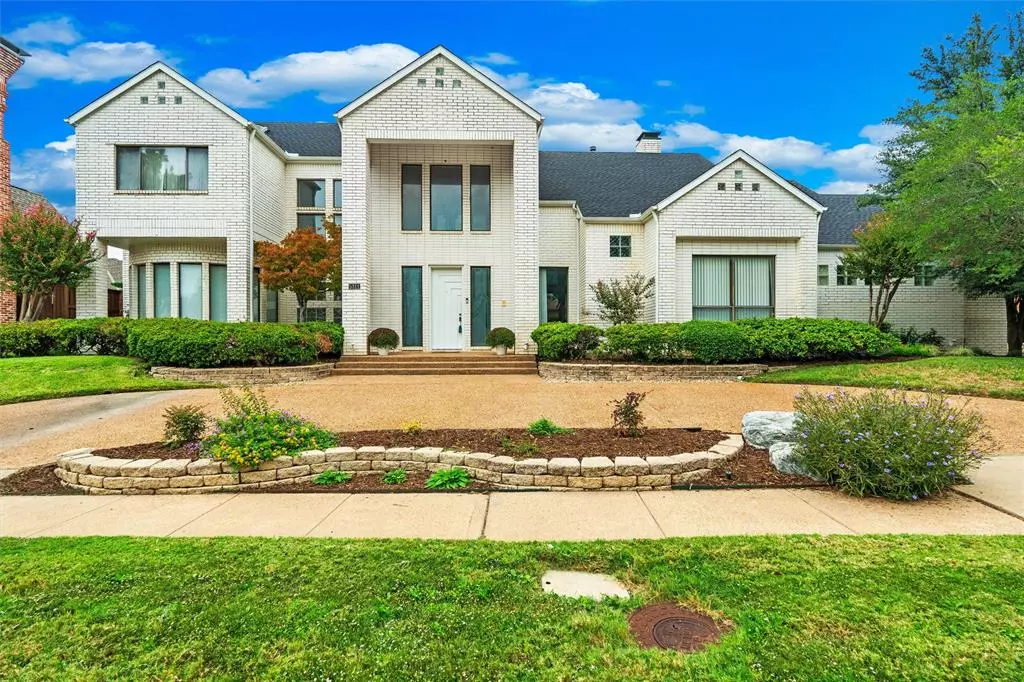 Dallas, TX 75287,5311 Oak Lake Drive