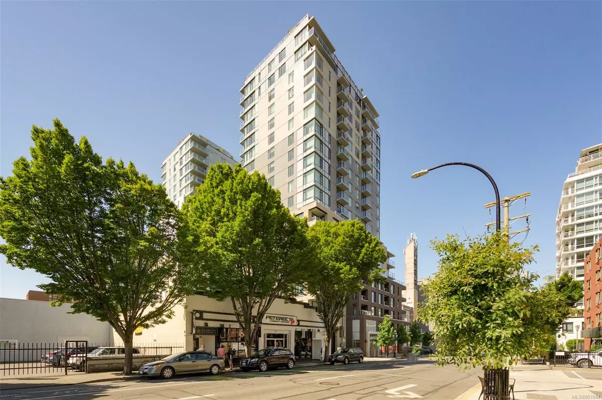 Victoria, BC V8W 0G3,845 Johnson St #1705