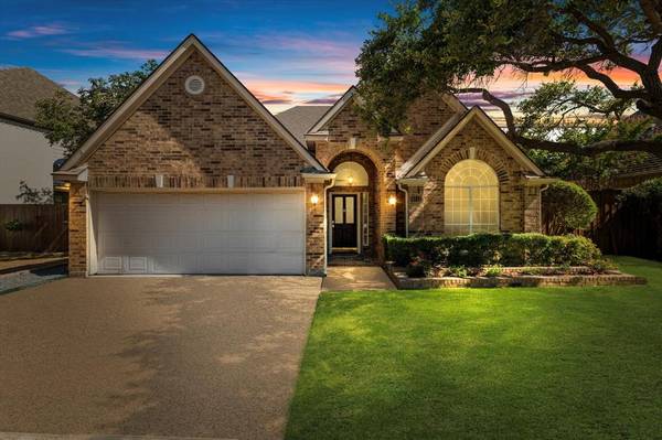 4013 Azure Lane, Addison, TX 75001