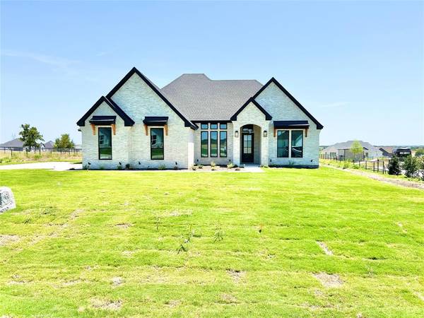 2082 Sunset Ridge Drive, Weatherford, TX 76087