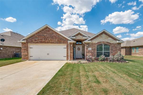 4116 Bridle Path Lane, Sanger, TX 76266