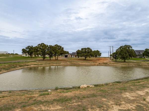 335 County Road 1180,  Alvord,  TX 76225