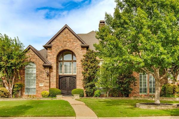 2707 Sir Bedivere Lane, Lewisville, TX 75056