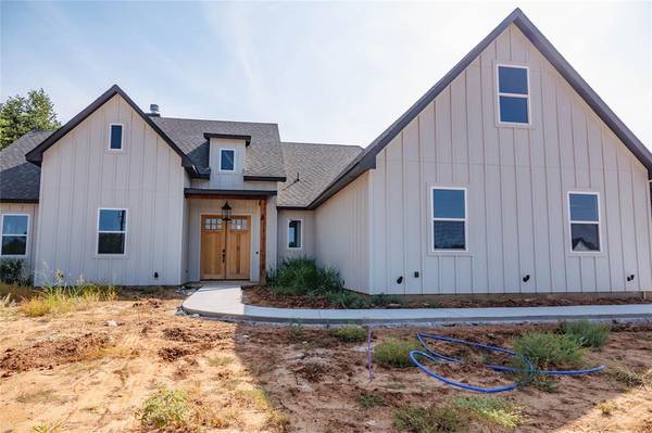 208 Constitution Court, Peaster, TX 76088