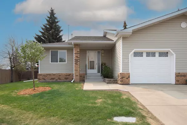 Red Deer, AB T4R 2H7,2816 Botterill CRES #70