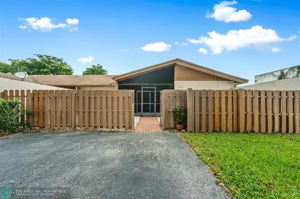 2095 SW 24th Cir, Boynton Beach, FL 33426