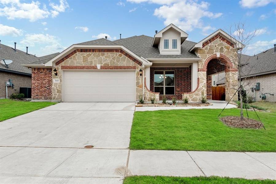 368 Bluewood Drive, Fate, TX 75087