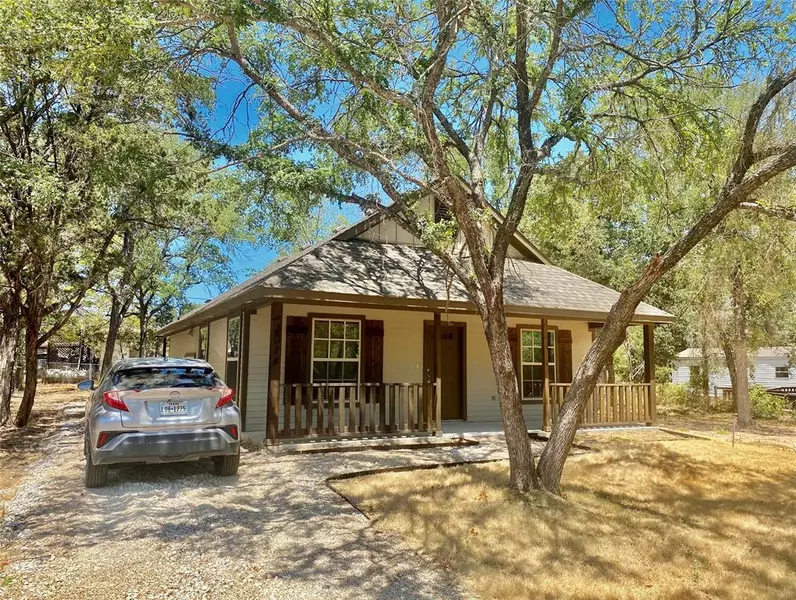 3014 Beechwood Street, Granbury, TX 76048