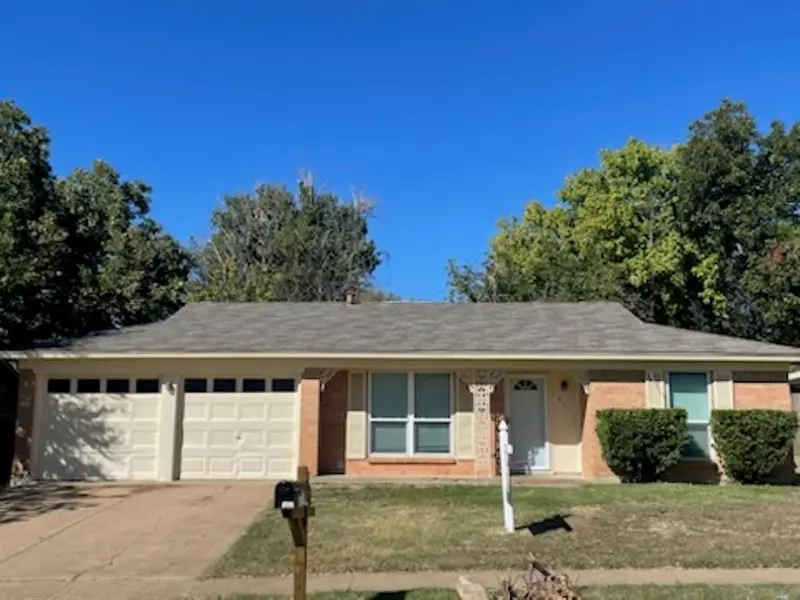 1811 Carla Avenue, Arlington, TX 76014