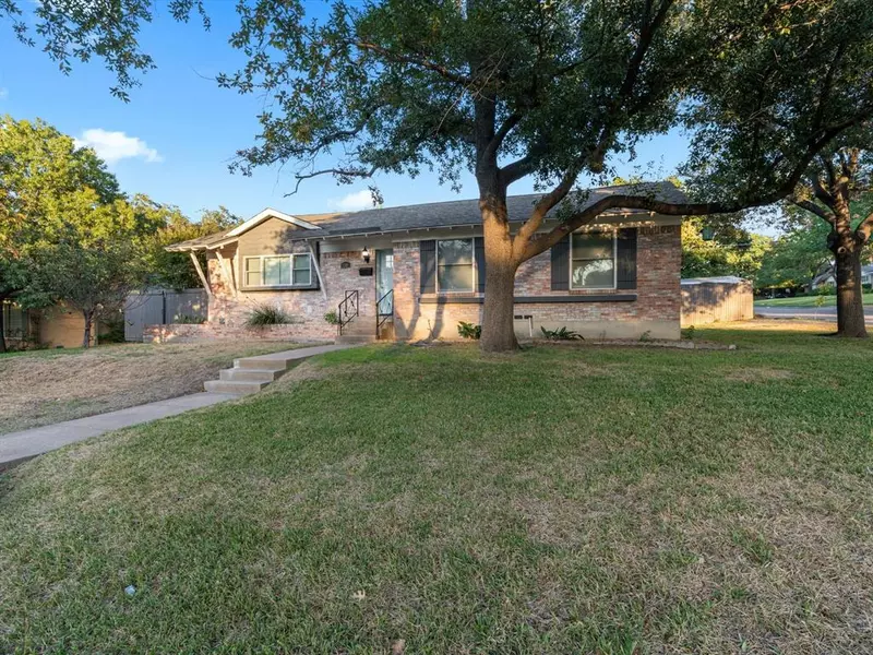 9506 Aldwick Drive, Dallas, TX 75238