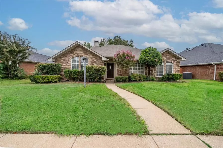 1413 Mapleview Drive, Carrollton, TX 75007