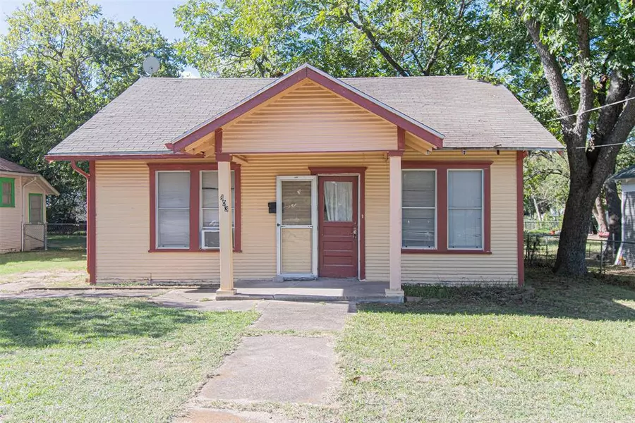 803 Lawrence, Terrell, TX 75160