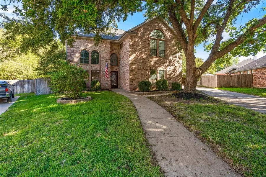 3801 Bright Meadow Court, Arlington, TX 76016