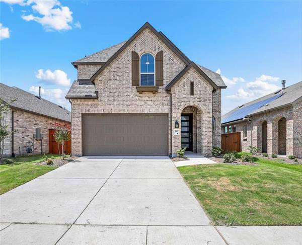 3907 Ford Drive, Heartland, TX 75126