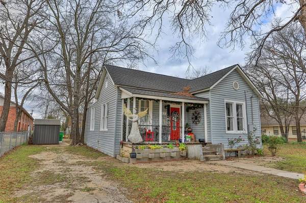 331 N Rusk Street, Gainesville, TX 76240