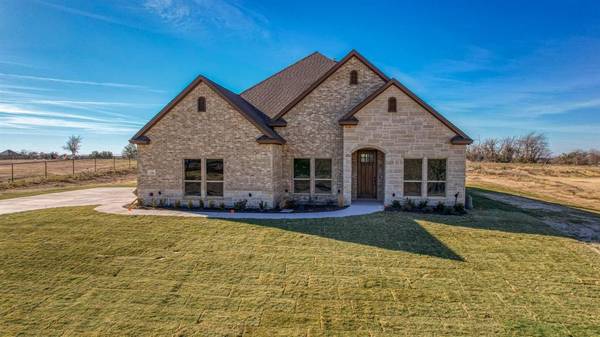 336 Sanger Drive, Springtown, TX 76082