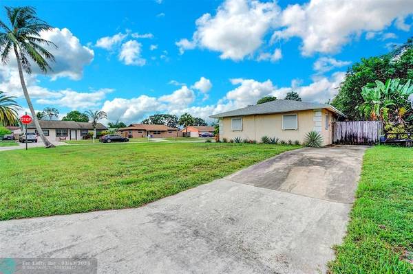 Lake Worth, FL 33462,3473 Gondolier Way