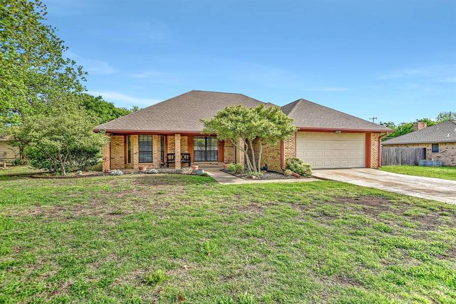 416 W Center Street, Whitewright, TX 75491