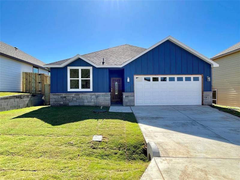 5905 Barkridge Drive, Granbury, TX 76048