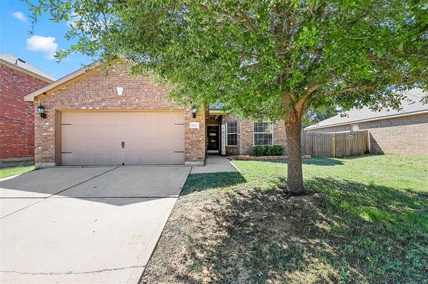 1012 Oarlock Drive, Crowley, TX 76036