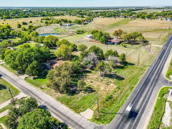 101 Ridge Crest Drive, Red Oak, TX 75154