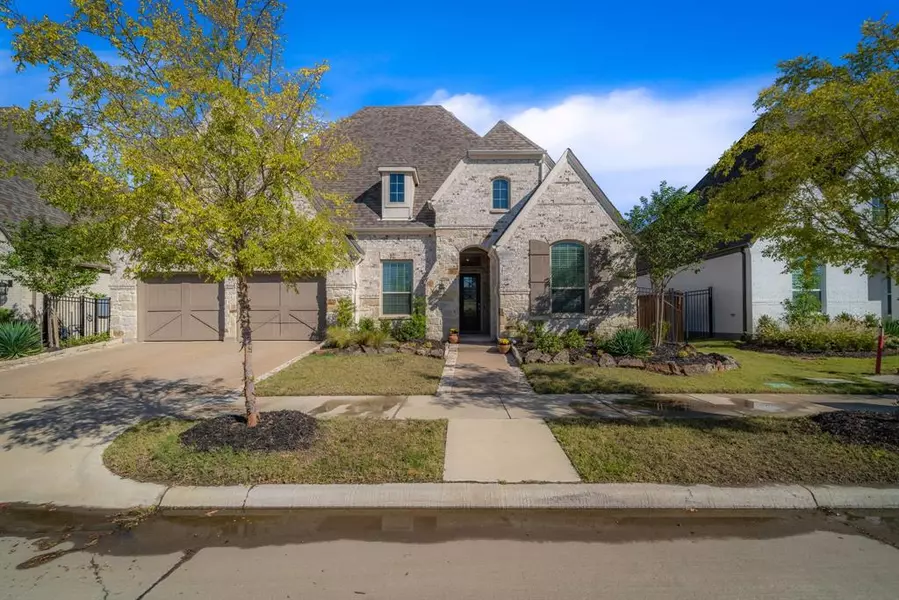 1509 Lone Eagle Way, Arlington, TX 76005