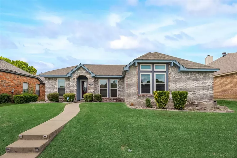 2209 Orchard Trail, Garland, TX 75040