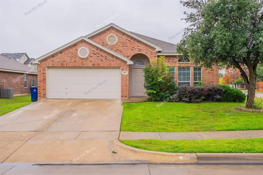 800 Bur Oak Drive, Burleson, TX 76028