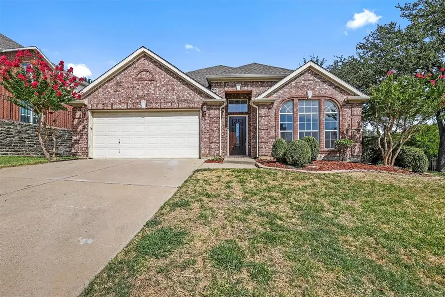 5799 Walnut Creek Drive, Fort Worth, TX 76137