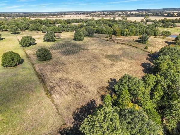 1889 Parker Dairy Road, Alvord, TX 76225