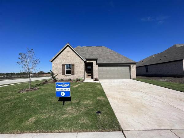 556 Meadow Run Drive, Van Alstyne, TX 75495