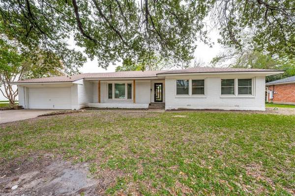 3027 Primrose Lane, Farmers Branch, TX 75234