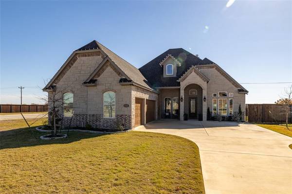 2141 Vanderbilt Drive, Weatherford, TX 76088