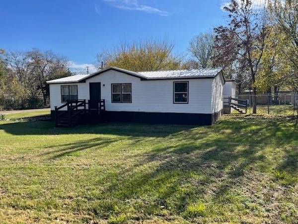 308 E Main Street, Campbell, TX 75422