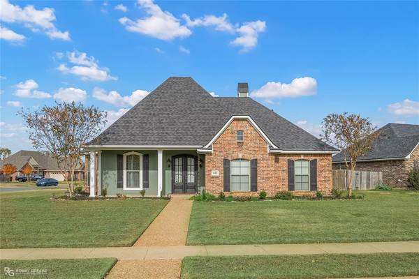 422 Carnaby Court, Bossier City, LA 71111