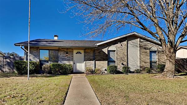 1531 Valleyview Lane, Duncanville, TX 75137