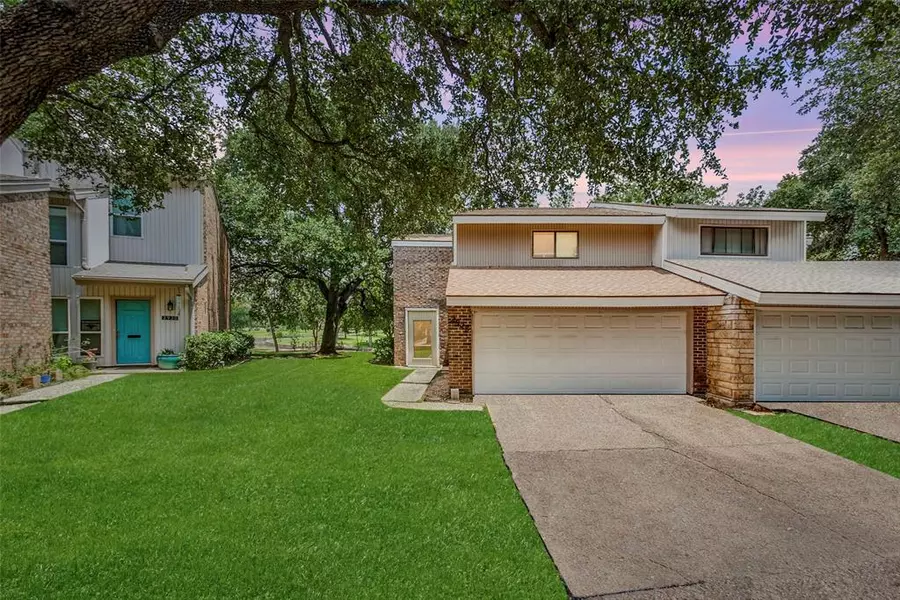 2928 Shady Lake Circle, Carrollton, TX 75006