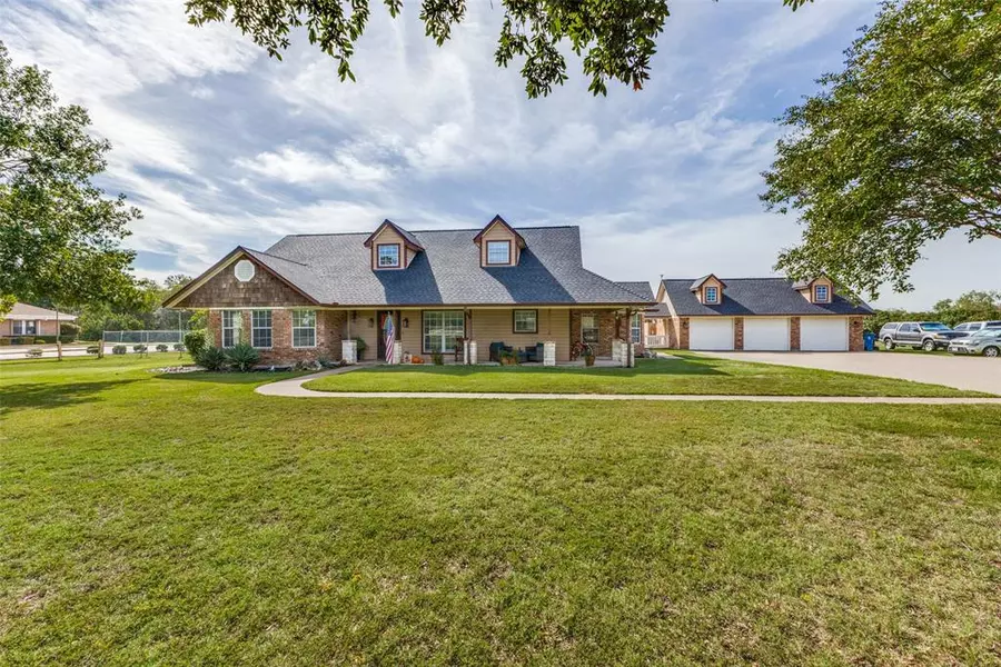 3657 Emhouse Road, Corsicana, TX 75110