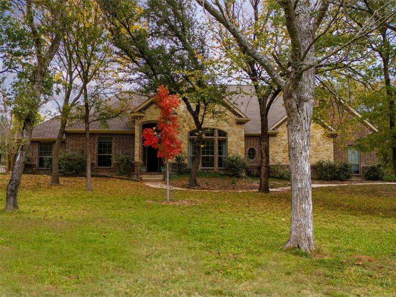 828 Boling Ranch Road, Azle, TX 76020