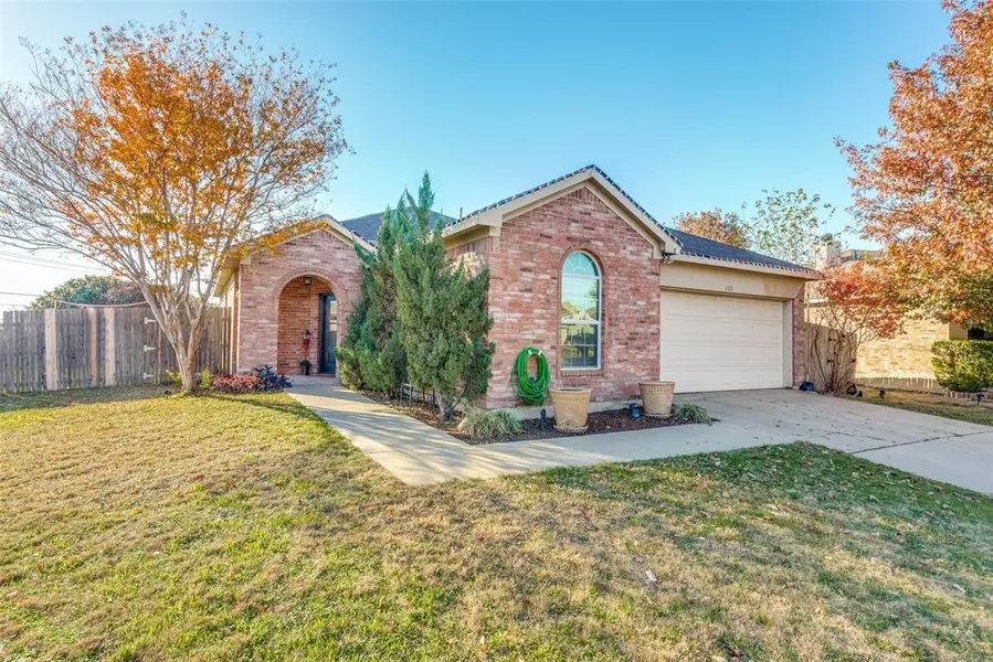 6321 Waterhill Lane, Fort Worth, TX 76179