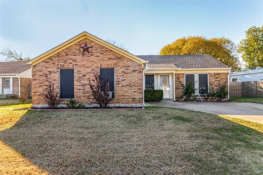 3712 Staghorn Circle S, Fort Worth, TX 76137